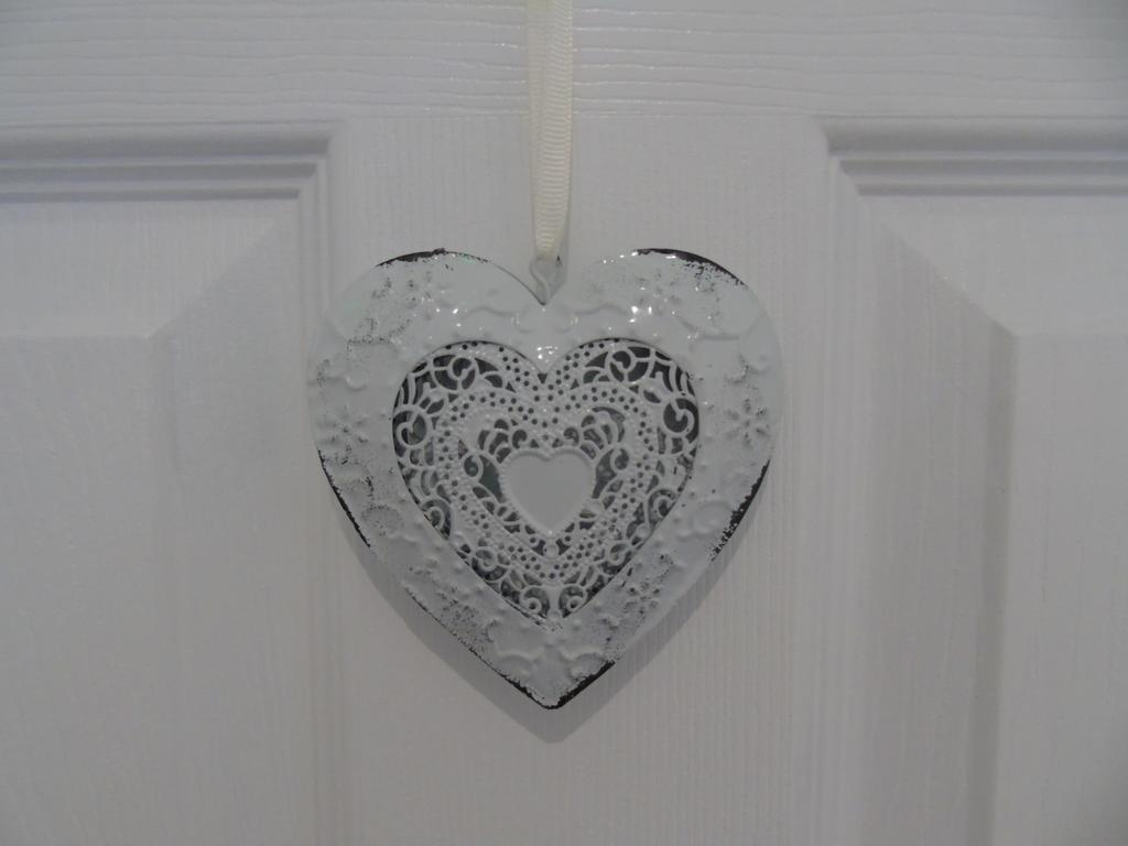 The Pembrey Country Inn Bagian luar foto