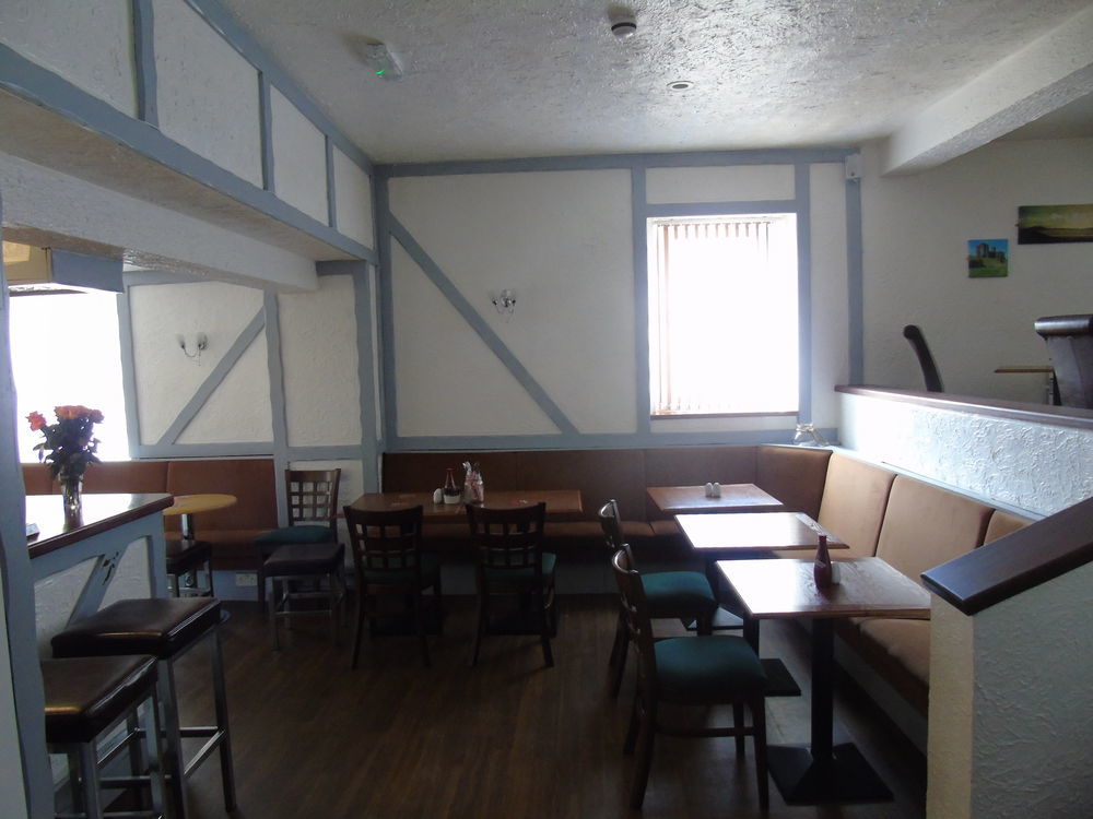 The Pembrey Country Inn Bagian luar foto