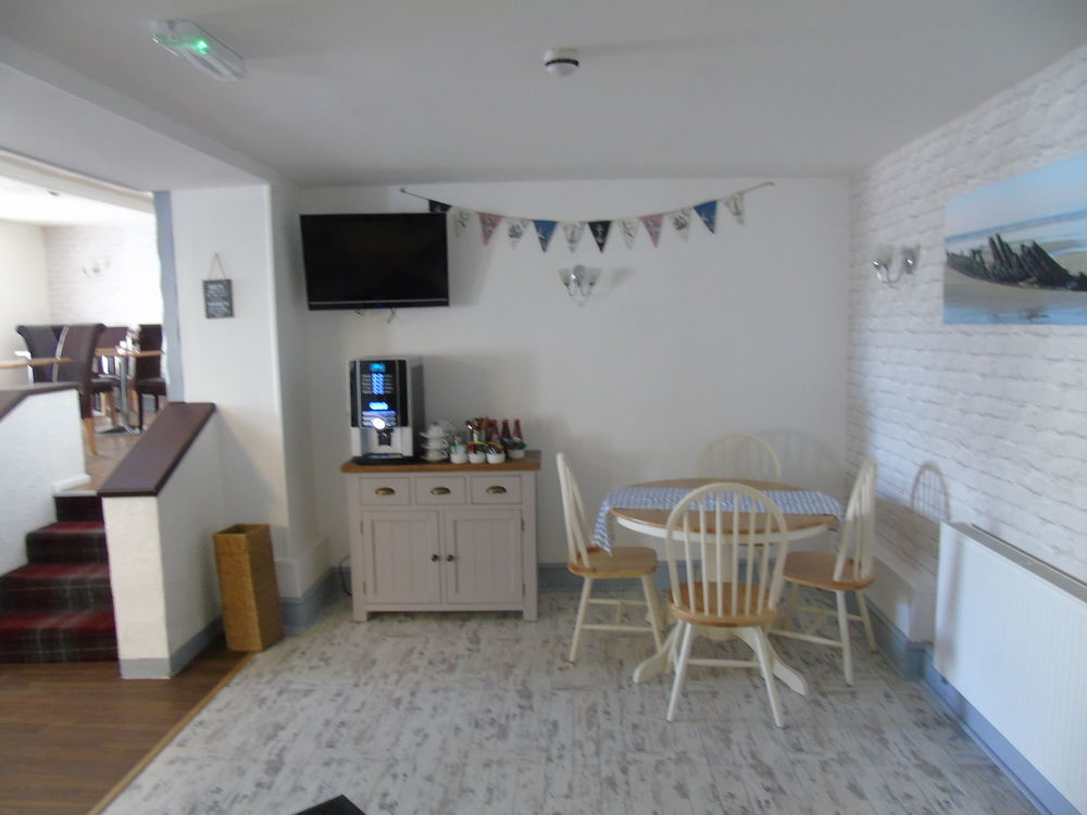 The Pembrey Country Inn Bagian luar foto