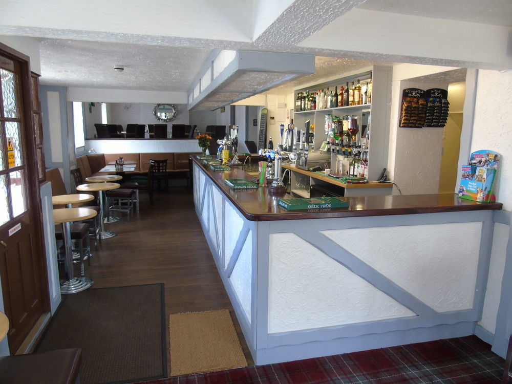 The Pembrey Country Inn Bagian luar foto