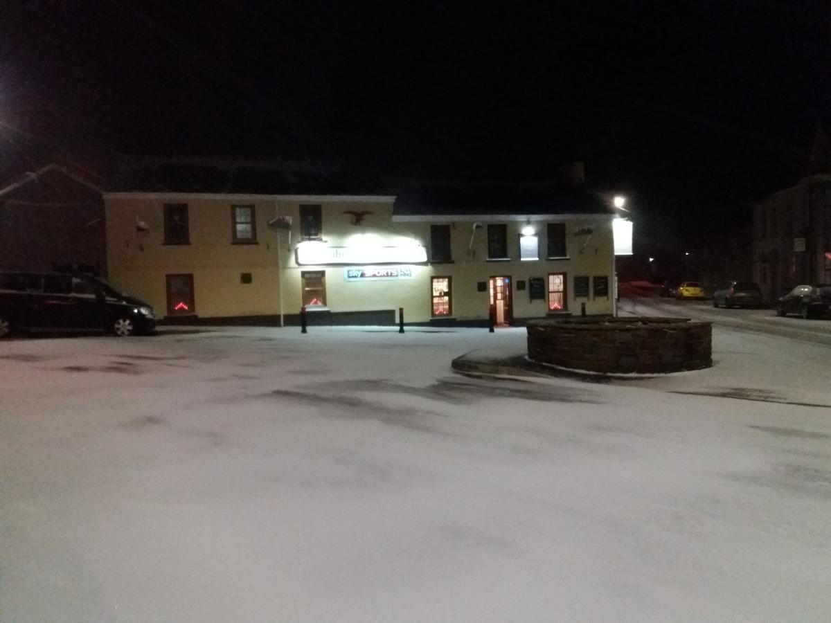 The Pembrey Country Inn Bagian luar foto